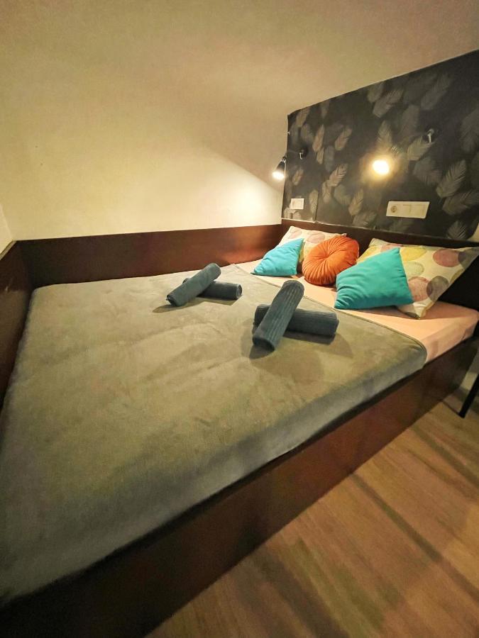 Central Budget Lofts Budapeste Exterior foto