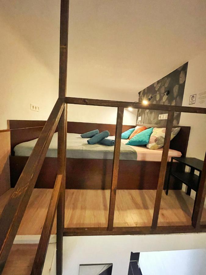 Central Budget Lofts Budapeste Exterior foto