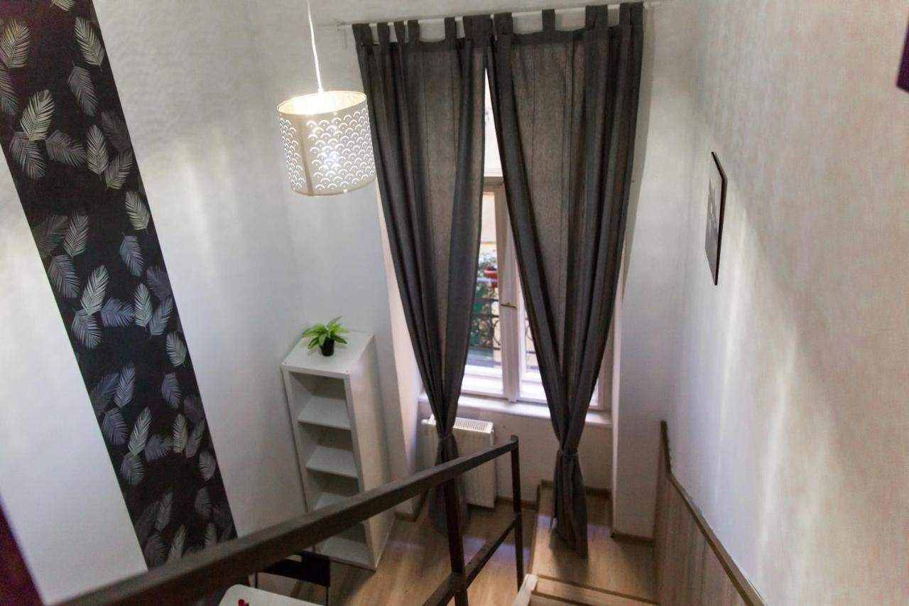 Central Budget Lofts Budapeste Exterior foto