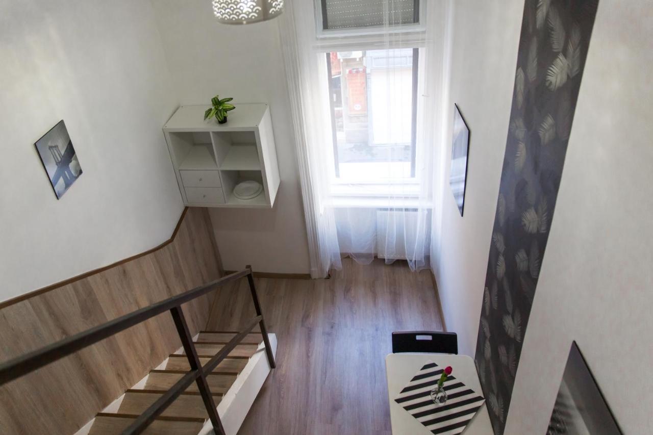 Central Budget Lofts Budapeste Exterior foto