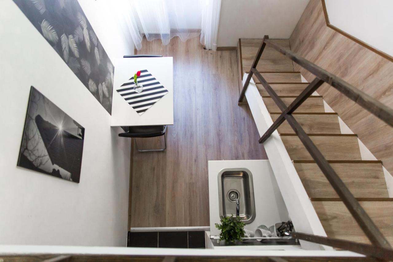Central Budget Lofts Budapeste Exterior foto
