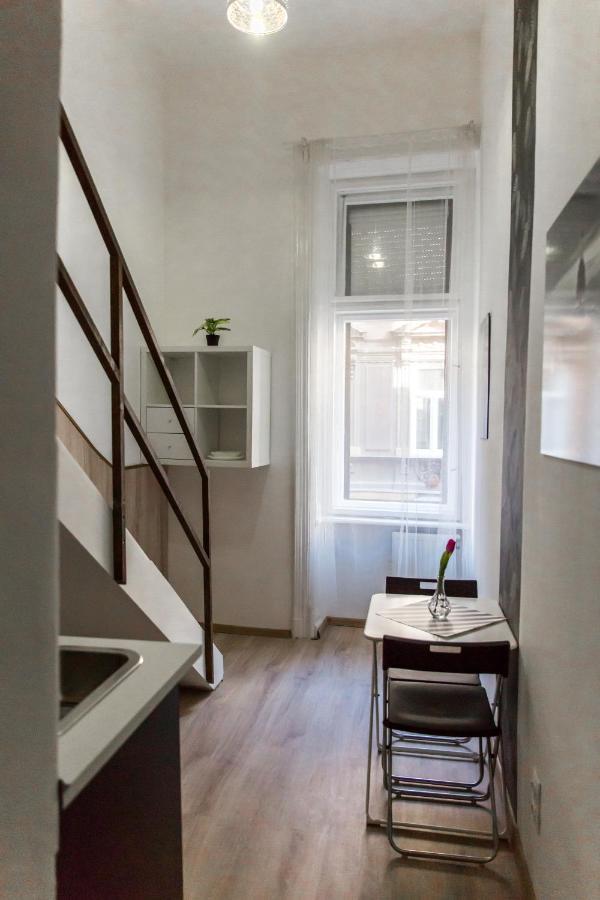 Central Budget Lofts Budapeste Exterior foto